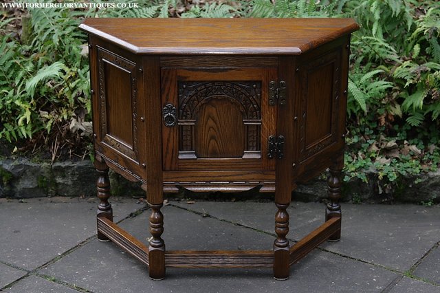 Image 21 of OLD CHARM OAK CABINET LAMP HALL TABLE CUPBOARD SIDEBOARD