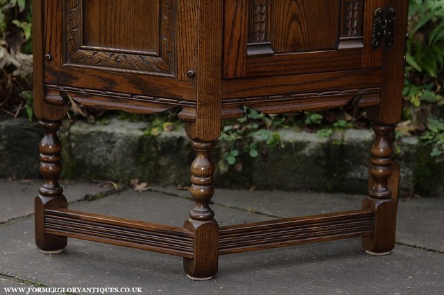 Image 28 of OLD CHARM OAK CABINET LAMP HALL TABLE CUPBOARD SIDEBOARD
