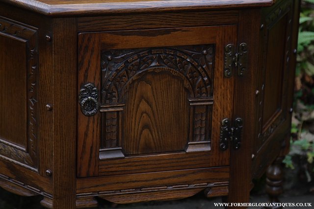 Image 31 of OLD CHARM OAK CABINET LAMP HALL TABLE CUPBOARD SIDEBOARD