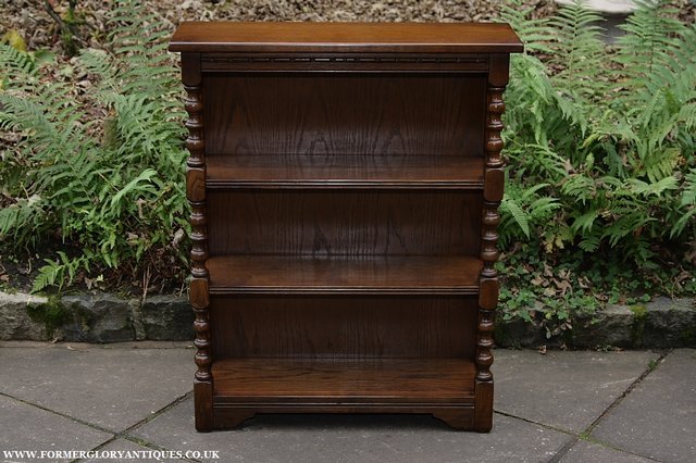 Preview of the first image of OLD CHARM LIGHT OAK OPEN BOOKCASE CD DVD RACK STAND SHELVES.