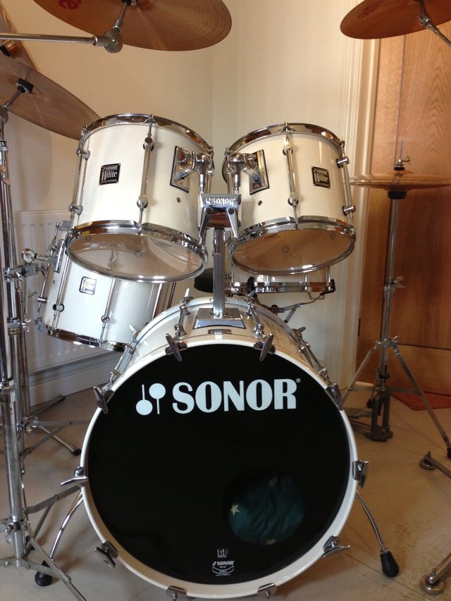 Preview of the first image of Sonor hi-lite drum kit..