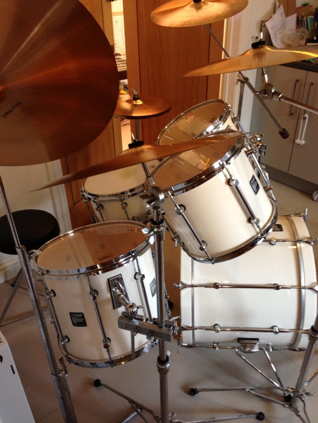 Image 2 of Sonor hi-lite drum kit.
