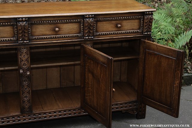 Image 20 of TITCHMARSH AND GOODWIN STYLE OAK SIDEBOARD DRESSER BASE