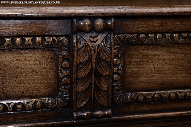 Image 25 of TITCHMARSH AND GOODWIN STYLE OAK SIDEBOARD DRESSER BASE