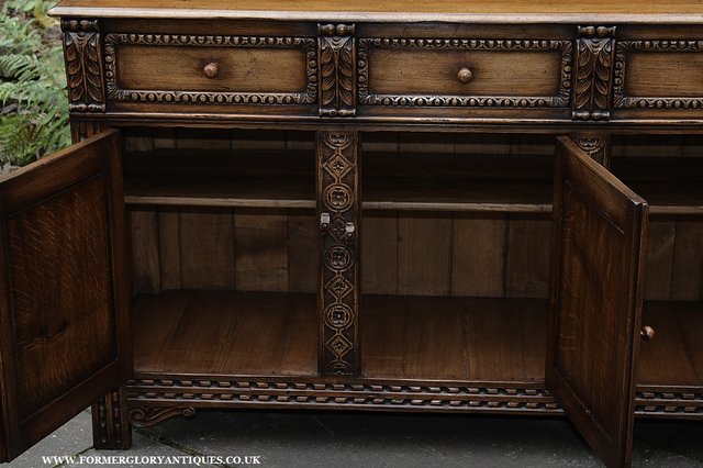 Image 44 of TITCHMARSH AND GOODWIN STYLE OAK SIDEBOARD DRESSER BASE