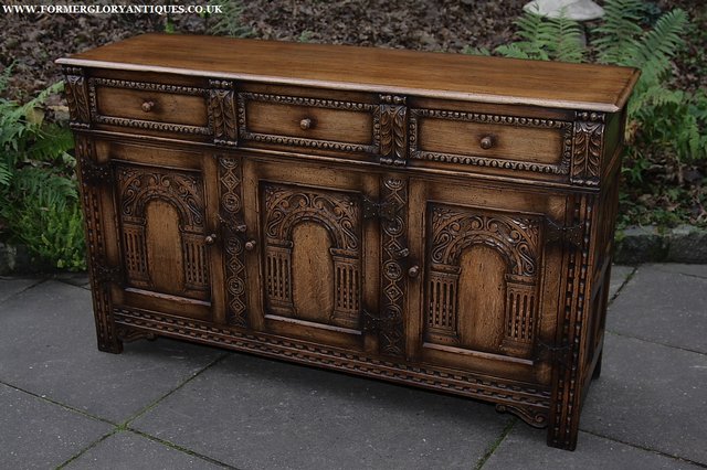 Image 49 of TITCHMARSH AND GOODWIN STYLE OAK SIDEBOARD DRESSER BASE