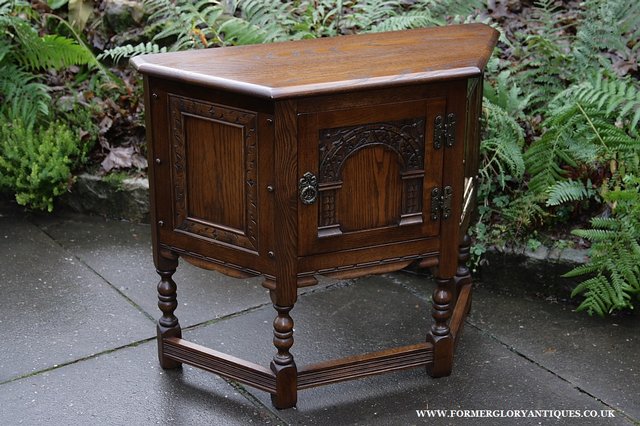 Image 21 of OLD CHARM OAK CABINET LAMP HALL TABLE CUPBOARD SIDEBOARD