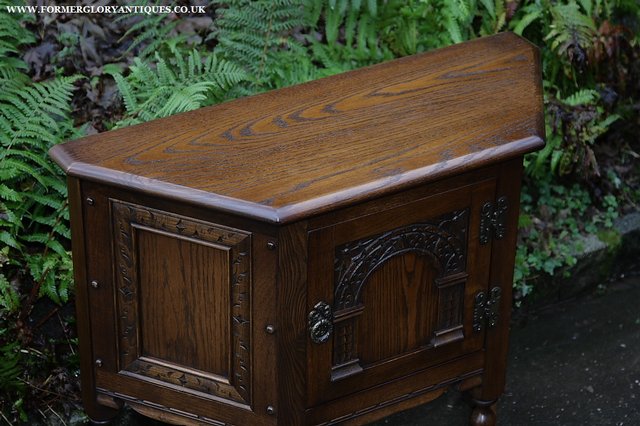 Image 25 of OLD CHARM OAK CABINET LAMP HALL TABLE CUPBOARD SIDEBOARD