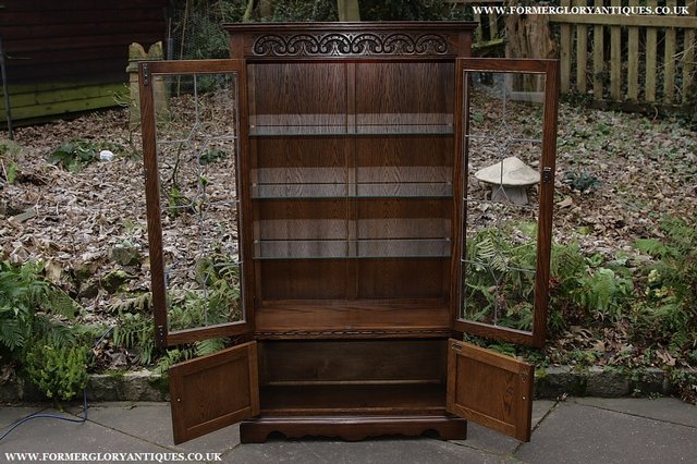 Image 31 of OLD CHARM LIGHT OAK CHINA DISPLAY CABINET CUPBOARD BOOKCASE
