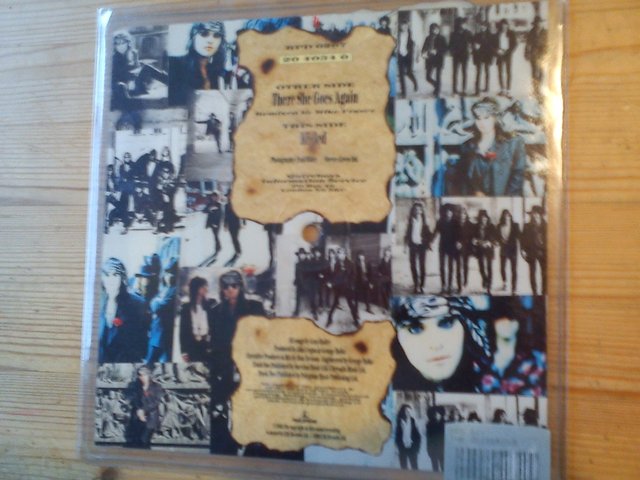 Preview of the first image of Quireboys There she goes again rare 10'' square.