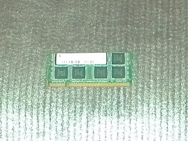 Image 2 of 1GB of PC2 4200s Ram memory