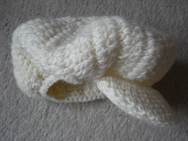 Preview of the first image of NEW IVORY / CREAM HAND CROTCHETED PEAKED CAP / HAT.