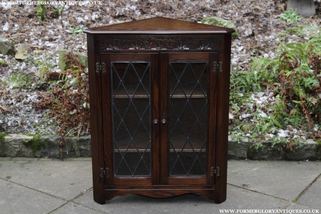 Preview of the first image of JAYCEE OAK CORNER DISPLAY CABINET CUPBOARD HALL TABLE.