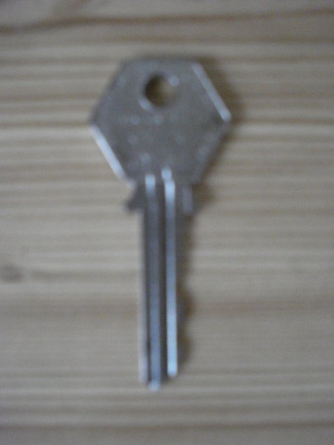 Preview of the first image of ANTIQUE RARE 1950s R.A.C. ROADSIDE ASSISTANCE PHONE BOX KEY.