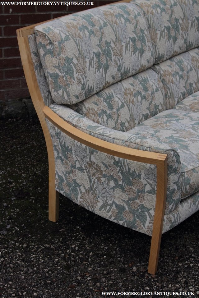 Image 7 of ERCOL LIGHT ELM CLEAR ORIEL THREE SEATER SETTEE SOFA COUCH
