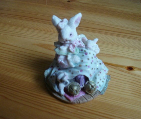 Preview of the first image of NEW MINIATURE OF MOTHER RABBIT & BABY BUNNY & KITTEN.