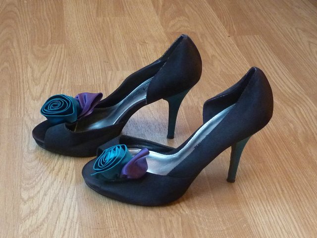 Image 2 of Stiletto shoes, size 5