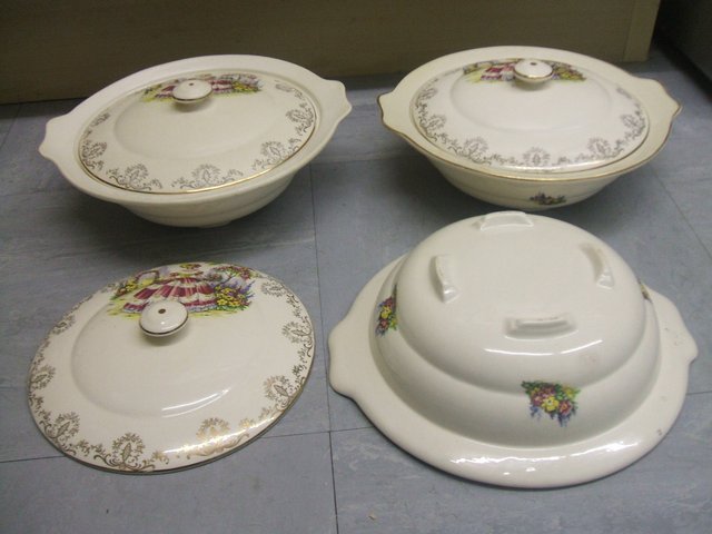 Preview of the first image of 1950;s covered food bowls.