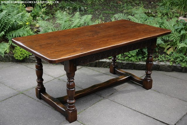 Image 21 of TITCHMARSH & GOODWIN STYLE SOLID OAK REFECTORY DINING TABLE
