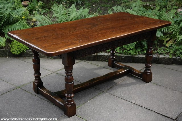 Image 27 of TITCHMARSH & GOODWIN STYLE SOLID OAK REFECTORY DINING TABLE