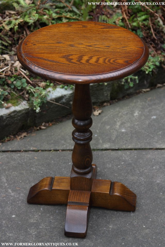 Image 19 of OLD CHARM LIGHT OAK LAMP COFFEE WINE TABLE STAND