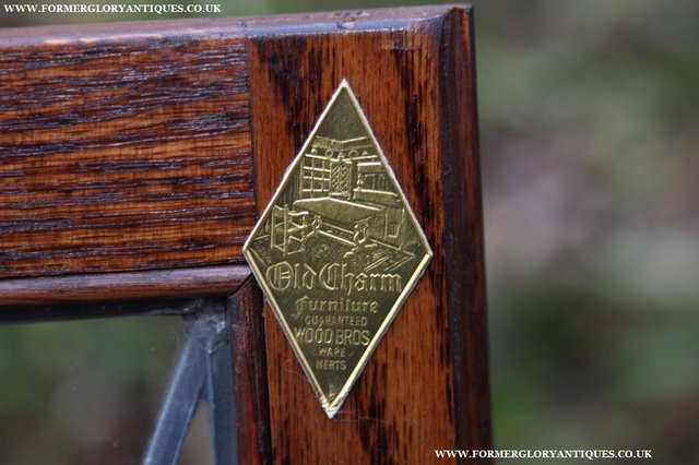 Image 8 of OLD CHARM OAK TUDOR BROWN CORNER DISPLAY CABINET CUPBOARD