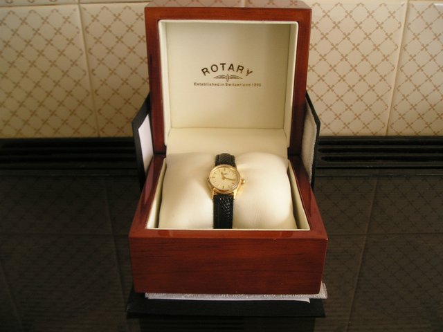 Preview of the first image of ROTARY LADIES WATCH..