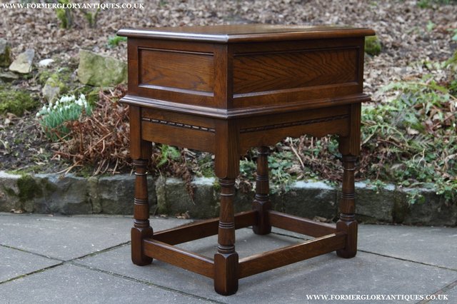 Image 20 of OLD CHARM LIGHT OAK COFFEE LAMP SIDE END HALL BEDSIDE TABLE