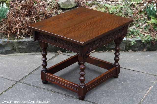 Image 15 of AN OLD CHARM TUDOR OAK OCCASIONAL COFFEE LAMP SIDE END TABLE