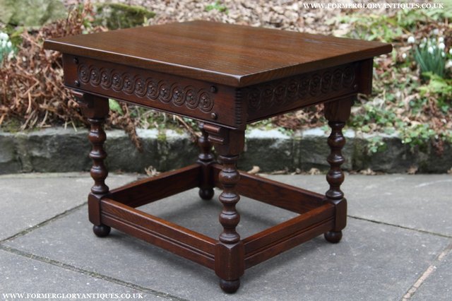 Image 25 of AN OLD CHARM TUDOR OAK OCCASIONAL COFFEE LAMP SIDE END TABLE