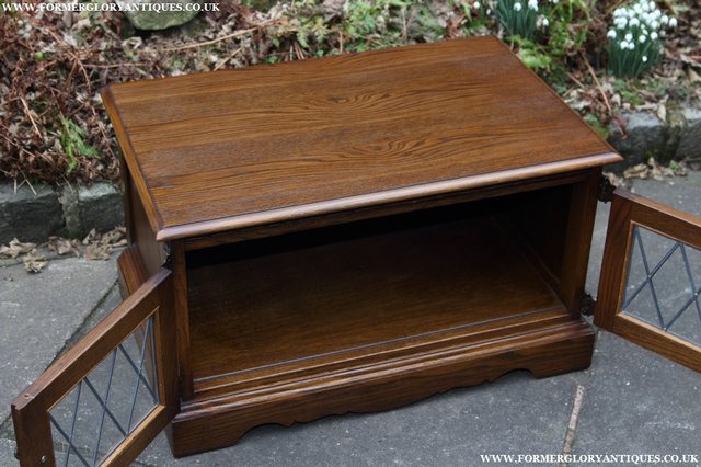 Image 10 of OLD CHARM TV DVD VIDEO HI-FI CD CABINET CUPBOARD STAND TABLE