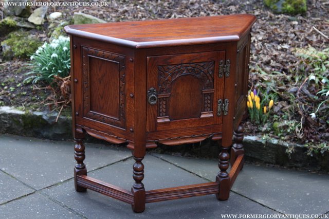 Image 26 of OLD CHARM OAK CABINET CANTED HALL TABLE CUPBOARD SIDEBOARD
