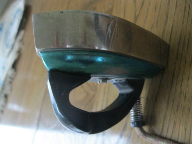 Image 2 of Small iron.  Vintage