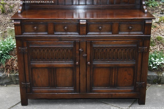 Image 2 of TITCHMARSH AND GOODWIN SOLID OAK DRESSER SIDEBOARD CUPBOARD
