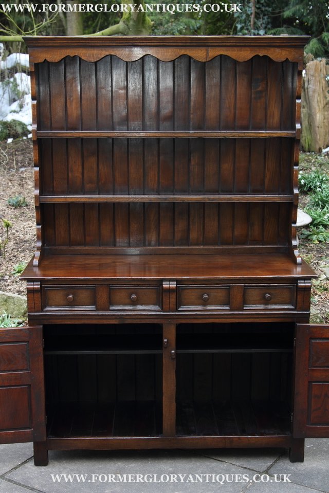 Image 13 of TITCHMARSH AND GOODWIN SOLID OAK DRESSER SIDEBOARD CUPBOARD
