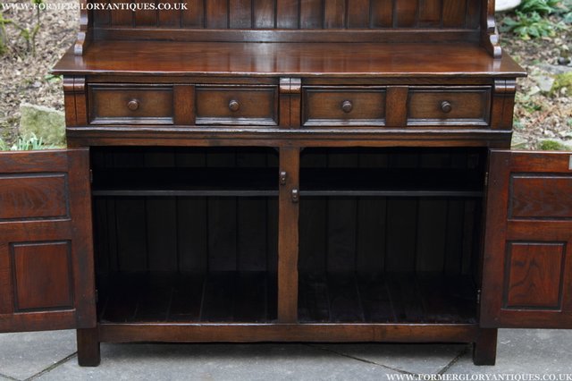 Image 21 of TITCHMARSH AND GOODWIN SOLID OAK DRESSER SIDEBOARD CUPBOARD