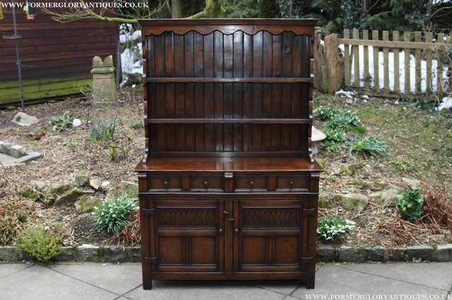 Image 26 of TITCHMARSH AND GOODWIN SOLID OAK DRESSER SIDEBOARD CUPBOARD
