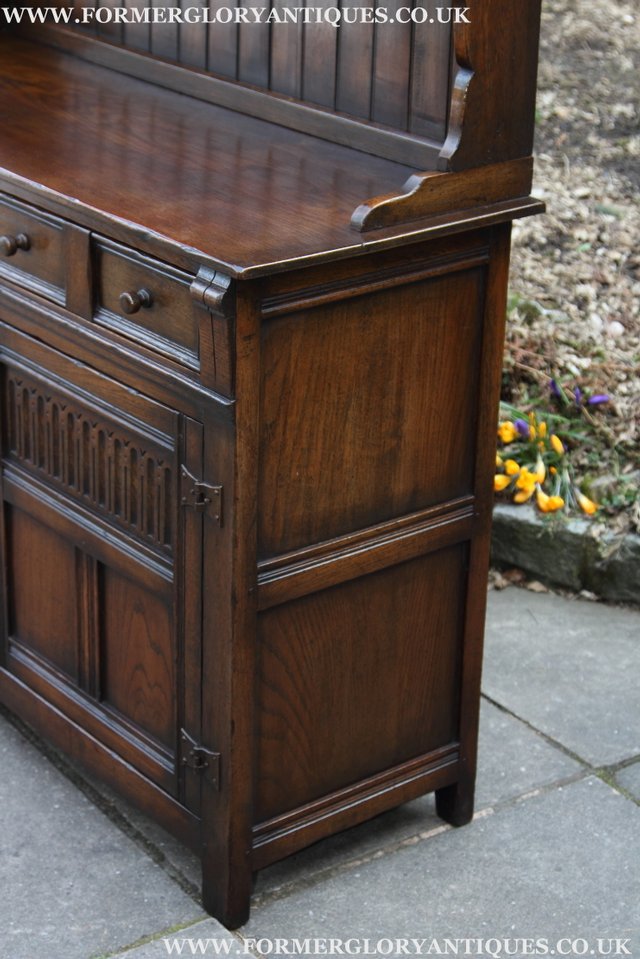 Image 27 of TITCHMARSH AND GOODWIN SOLID OAK DRESSER SIDEBOARD CUPBOARD