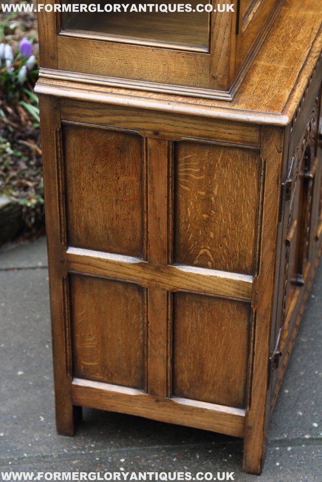 Image 35 of TITCHMARSH GOODWIN STYLE BOOKCASE DISPLAY CABINET CUPBOARD