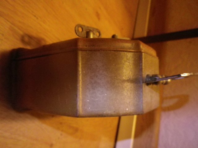 Image 3 of Very old Alarm clock