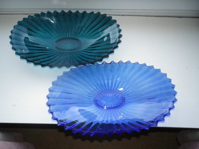 Preview of the first image of 2 pieces of Sowerby glass.