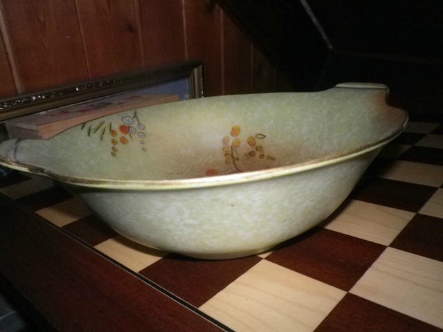 Preview of the first image of Pale Green Ceramic Bowl.