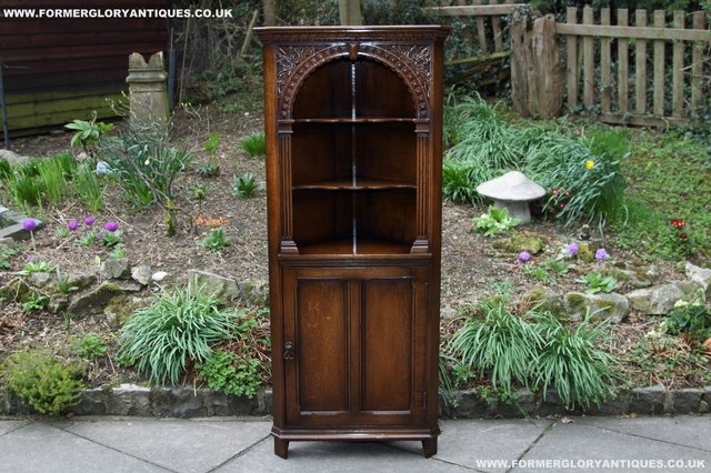 Preview of the first image of TITCHMARSH GOODWIN STYLE OAK DISPLAY CORNER CABINET CUPBOARD.