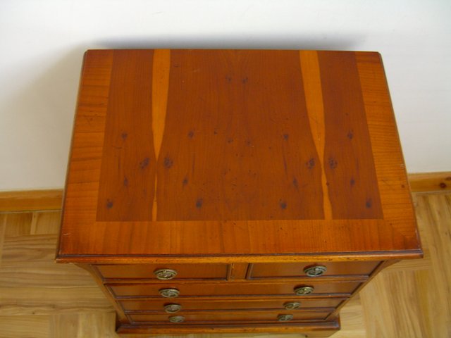 Image 3 of Antique Bachelors Chest of drawers