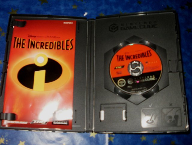 Preview of the first image of The incredibles - Gamecube game.