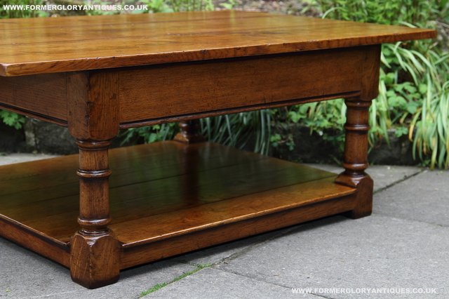 Image 7 of TITCHMARSH GOODWIN STYLE OAK POTBOARD SIDE END COFFEE TABLE
