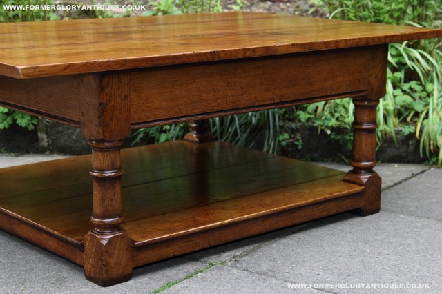 Image 33 of TITCHMARSH GOODWIN STYLE OAK POTBOARD SIDE END COFFEE TABLE