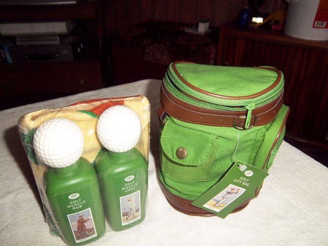 Image 2 of Boots Golf Gift Bag