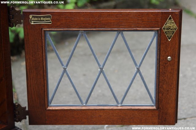 Image 2 of OLD CHARM TUDOR BROWN TV DVD HI-FI CD CABINET CUPBOARD STAND