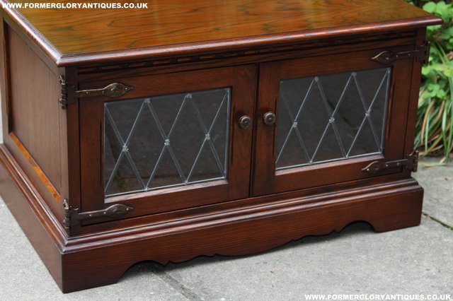 Image 28 of OLD CHARM TUDOR BROWN TV DVD HI-FI CD CABINET CUPBOARD STAND